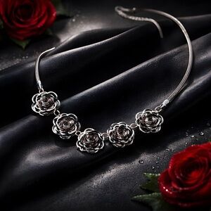 *NEW* 5 Flower Caged Faux Diamond Necklace